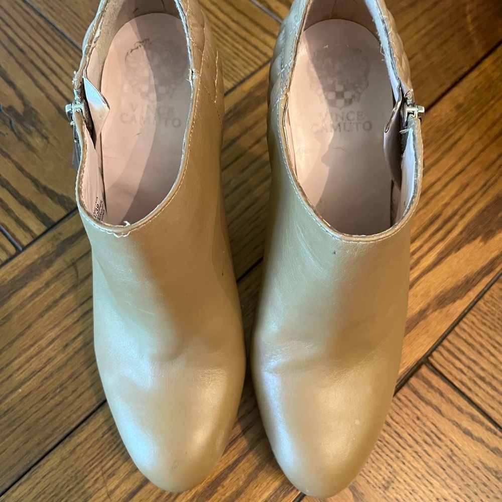 Classic booties
